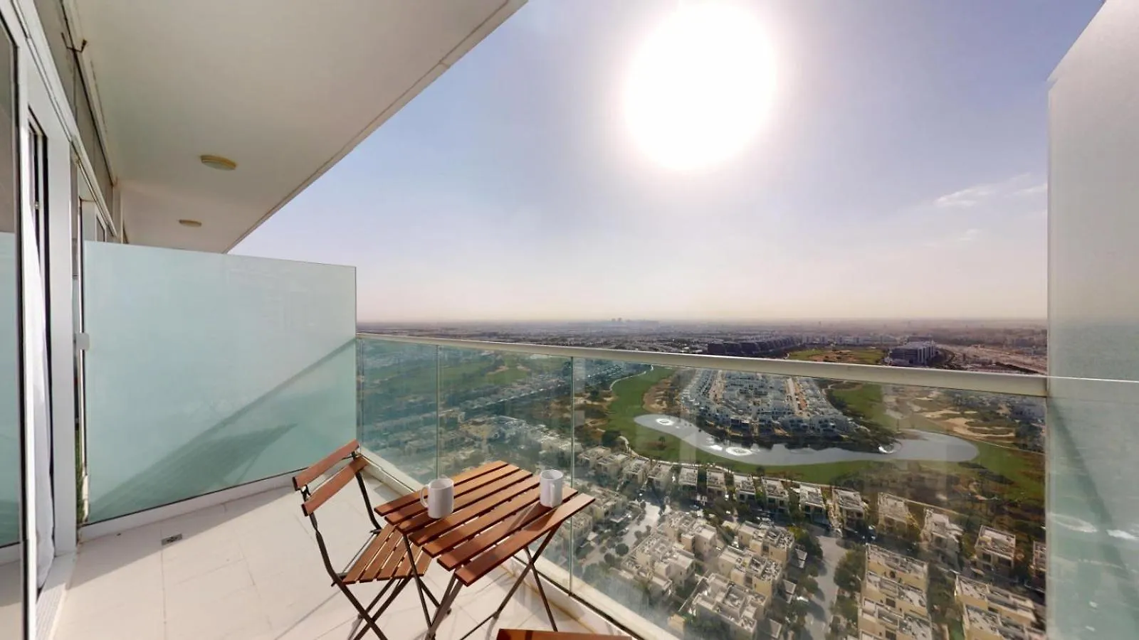 Carson C - Spacious Studio With Golf Course Views Dubai 0*,  United Arab Emirates